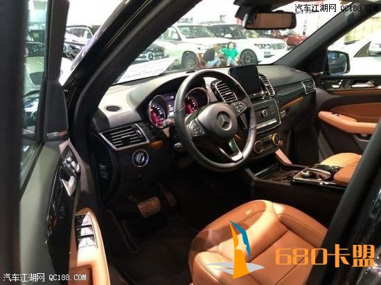 18款进口奔驰GLS450 3.0T V6加规版实拍