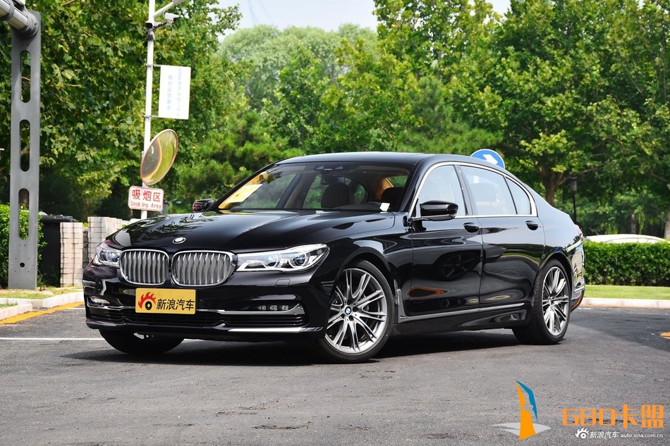 2018款宝马7系740Li 3.0T自动尊享型卓越套装xDrive