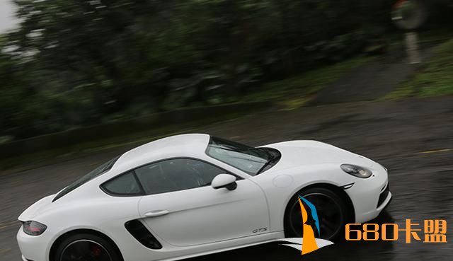 Porsche 718 Cayman GTS来袭：感受其性能魅力！