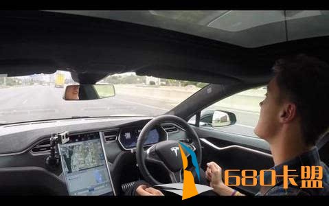 和平精英有什么辅助软件未来已经到来:特拉斯Autopilot自动辅助驾驶再升级