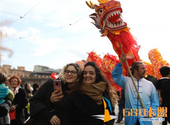 （国际）（1）中国年味洋溢罗马