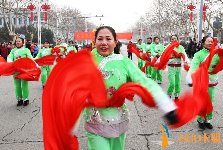 和平精英最新除草辅助民俗闹春乐不停