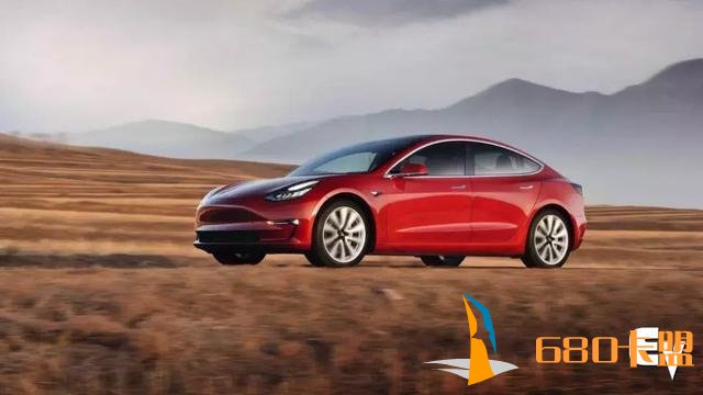 试驾特斯拉Model 3 高性能版，难以掩饰欣赏之情